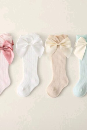 “Calcetines de chongo disponibles en varios colores… ¡y están hermosos!