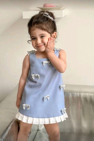 vestido azul sin manga