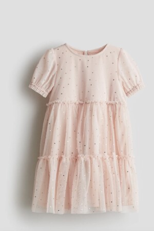 Vestido rosa estampado de corazones metalicos