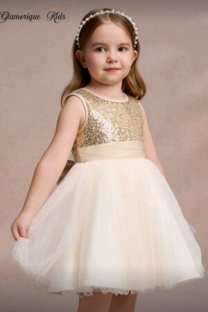 Vestido Dorado sin mangas con lentejuelas